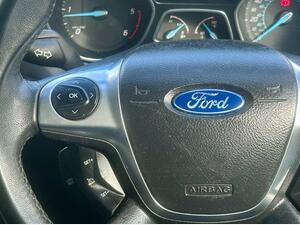 Photo 30 of this Ford Focus