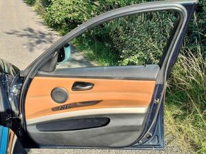 Photo 26 of this BMW 3 Series