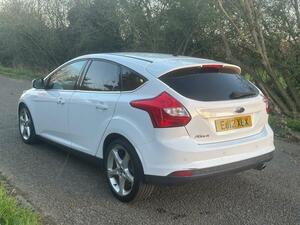 Photo 5 of this Ford Focus