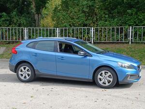 2014 Volvo V40 Cross Country SE