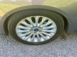 Photo 7 of this Ford Focus
