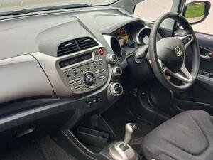 2010 Honda Jazz ES