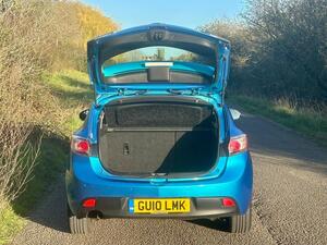 Photo 3 of this Mazda Mazda3