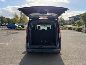 Photo 66 of this Ford Grand Tourneo Connect