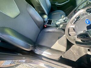 Photo 12 of this Ford Focus