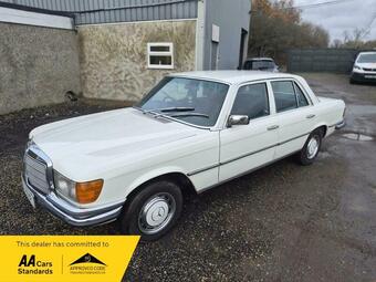 1975 Mercedes-Benz 280 S2.7 4dr
