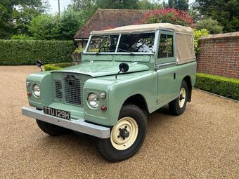 1970 Land Rover Series II 2.3 THIS CAR HAS BEEN LOVINGLY RESTORED 2dr