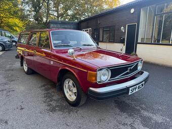 1974 Volvo 145