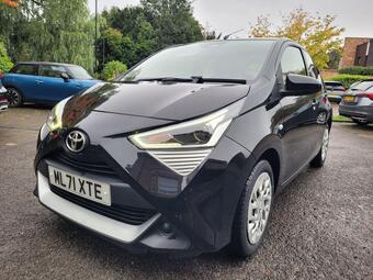 Toyota AYGO Hatchback 1.0 VVT-i x-play Euro 6 (s/s) 5dr