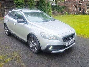 Volvo V40 Cross Country Hatchback 1.6 D2 Lux Euro 5 (s/s) 5dr