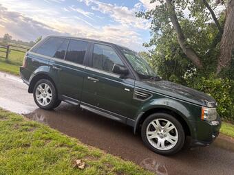 Land Rover Range Rover Sport SUV