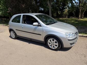 Vauxhall Corsa Hatchback 1.2i 16v SXi 3dr