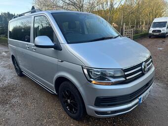 Volkswagen Caravelle MPV 2.0 TDI BlueMotion Tech Executive Euro 6 (s/s) 5dr