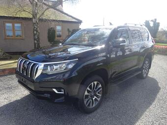 2023 TOYOTA LAND CRUISER 2.8D INVINCIBLE AUTO 4WD EURO 6 S S 5DR LWB 20 PHOTOS... photo