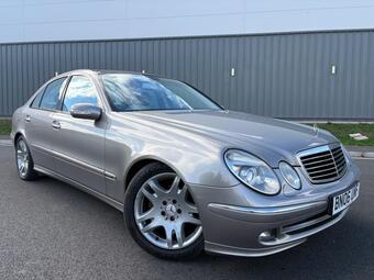 Mercedes-Benz E Class Saloon 3.0 E320 CDI Avantgarde G-Tronic 4dr