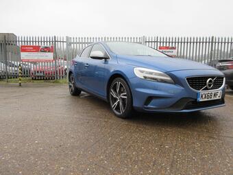 Volvo V40 Hatchback 1.5 T2 GPF R-Design Pro Auto Euro 6 (s/s) 5dr