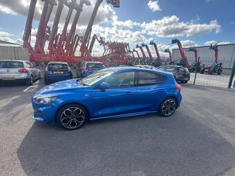 2020 FOCUS 1.0T ECOBOOST ST LINE X EURO 6 S S 5DR 19 PHOTOS... photo