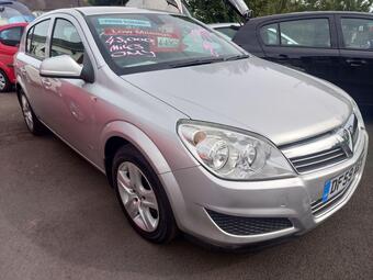 Vauxhall Astra Hatchback 1.4i 16v Active 5dr