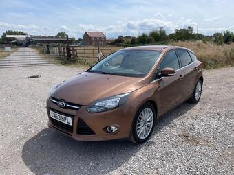 Ford Focus Hatchback 1.0T EcoBoost Zetec Euro 5 (s/s) 5dr