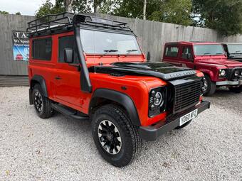 Land Rover Defender 90 SUV 2.2 TDCi Adventure Station Wagon 4WD SWB Euro 5 3dr