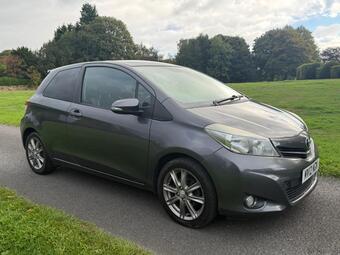 Toyota Yaris Hatchback 1.33 Dual VVT-i SR Euro 5 3dr