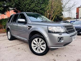 2014 FREELANDER 2 2.2 TD4 SE SUV 5DR DIESEL MANUAL 4WD EURO 5 S... photo