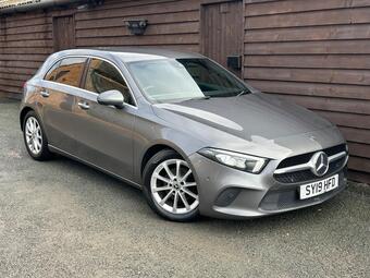 2019 Mercedes-Benz A Class 1.5 A180d Sport (Premium) 7G-DCT Euro 6 (s/s) 5dr 23 Photos photo