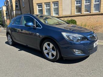 Vauxhall Astra Hatchback 1.6 16v SRi Euro 5 5dr