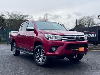 Toyota Hilux Pickup 2.4 D-4D Invincible 4WD Euro 6 (s/s) 4dr (TSS, 3.5t)