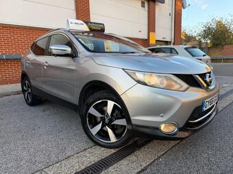 Nissan Qashqai SUV 1.2 DIG-T N-Connecta 2WD Euro 6 (s/s) 5dr
