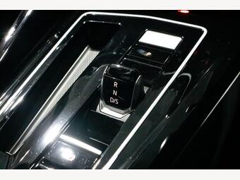 Land Rover Range Rover Sport SUV 3.0 D300 MHEV Dynamic SE Auto 4WD Euro 6 (s/s) 5dr