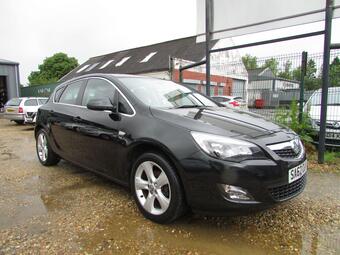 Vauxhall Astra Hatchback 1.4 16v SRi Euro 5 5dr