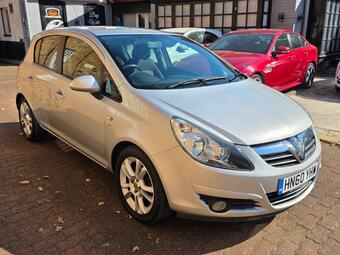 Vauxhall Corsa Hatchback 1.4i 16v SXi 5dr