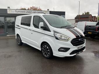 Ford Transit Custom Combi Van SPORT 320 L1 D/CAB AUTO 185 PS