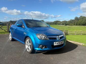 Vauxhall Tigra Convertible 1.4i 16v Sport Cabriolet 2dr