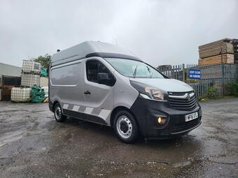 Vauxhall Vivaro Panel Van 1.6 CDTi 2900 BiTurbo ecoFLEX L1 H2 Euro 5 (s/s) 5dr