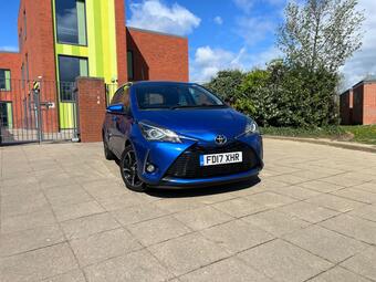 2017 YARIS 1.5 VVT I DESIGN EURO 6 5DR 40 PHOTOS TOYOTA YARIS 1.5... photo
