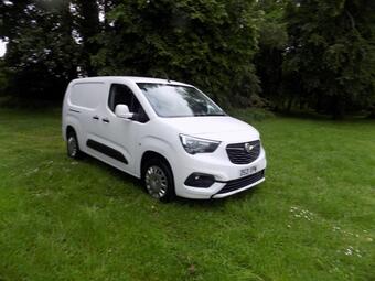 Vauxhall Combo Panel Van 1.5 Turbo D 2300 Sportive L2 H1 Euro 6 4dr