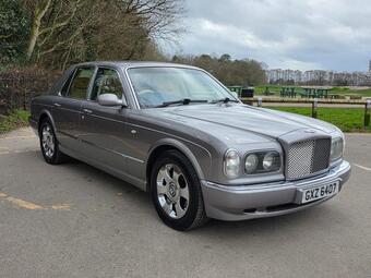 1999 ARNAGE 4.4 V8 4DR 51 PHOTOS BENTLEY ARNAGE 4.4 V8 4DR FINE EXAMPLE... photo