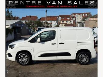 Vauxhall Combo Panel Van 1.5 Turbo D 2300 Sportive L1 H1 Euro 6 4dr