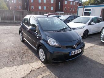 Toyota AYGO Hatchback 1.0 VVT-i Ice Euro 5 5dr