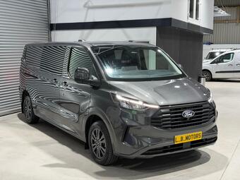 Ford Transit Custom Combi Van 2.0 320 EcoBlue Limited Crew Van Auto L2 H1 Euro 6 (s/s) 5dr