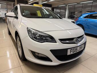 Vauxhall Astra Hatchback 1.4i SRi Euro 6 5dr