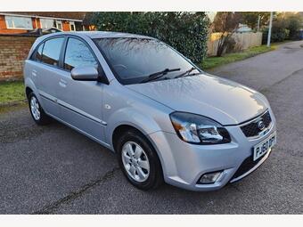 2010 RIO 1.4 2 IPD 5DR 72 PHOTOS 1 VIDEO KIA RIO 1.4 2... photo