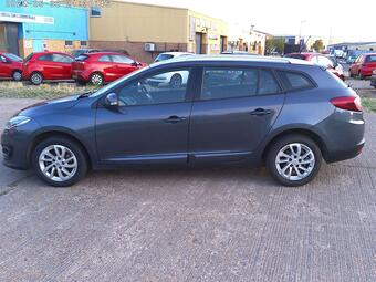 Renault Megane Estate 1.5 dCi ENERGY Dynamique TomTom Sport Tourer Euro 5 (s/s) 5dr