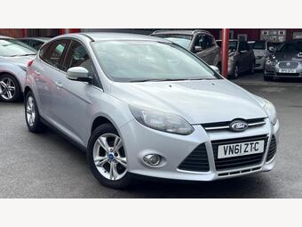 2011 POPULAR HATCHBACK IS EQUIPPED WITH A 1.6 LITRE PETROL ENGINE AND HAS HAD... photo
