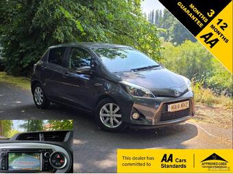 Toyota Yaris Hatchback 1.5 VVT-h Icon Plus CVT Euro 5 5dr