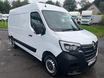 Renault Master Panel Van 2.3 dCi 35 Business FWD MWB Medium Roof Euro 6 4dr