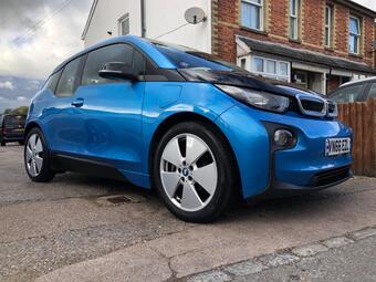 Details for a 2016 BMW i3 94 REX