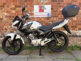 Yamaha YBR 125 Naked 125
